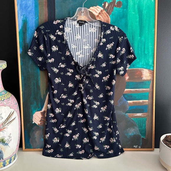 Justify Tops - Justify Navy Floral Short Sleeve Top Small
